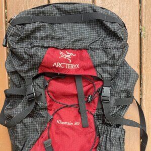 Vintage Arc'Teryx Khamsin 30 Backpack